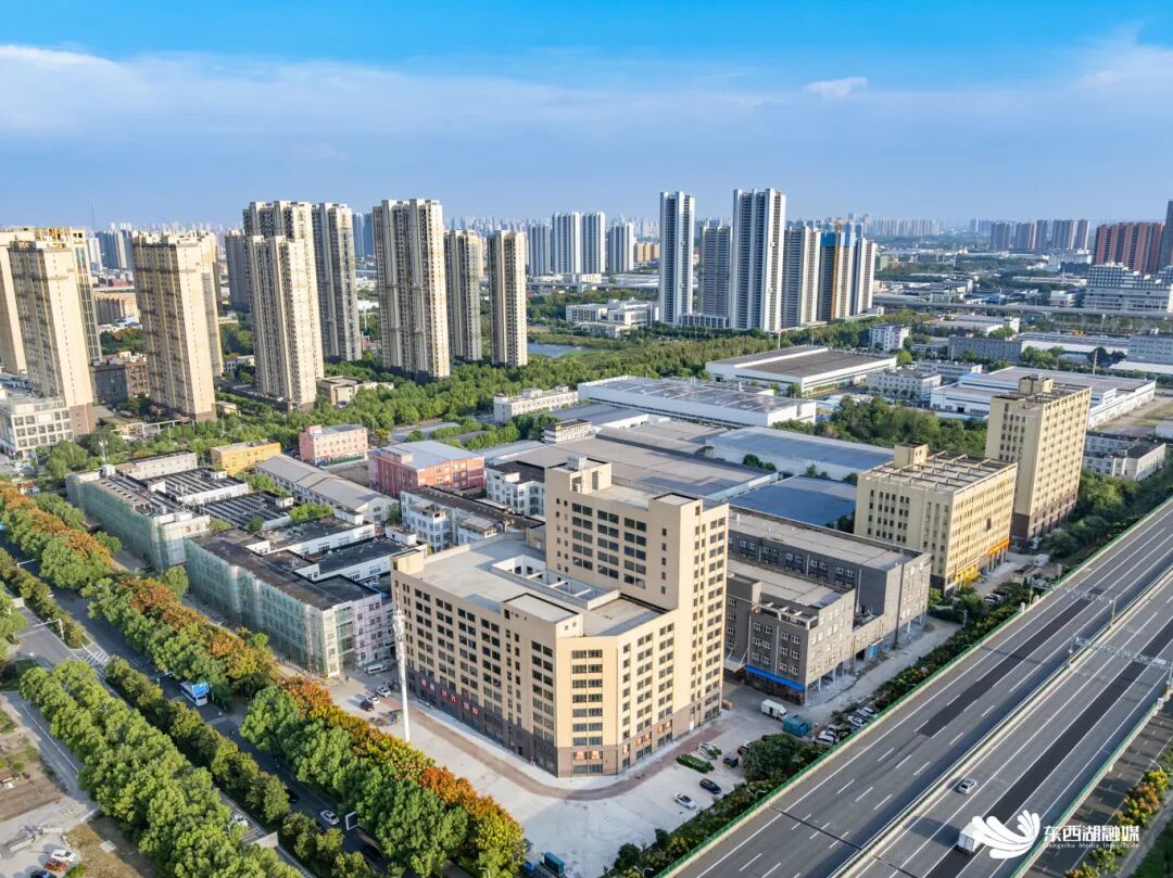 微信图片_20251029173718.jpg