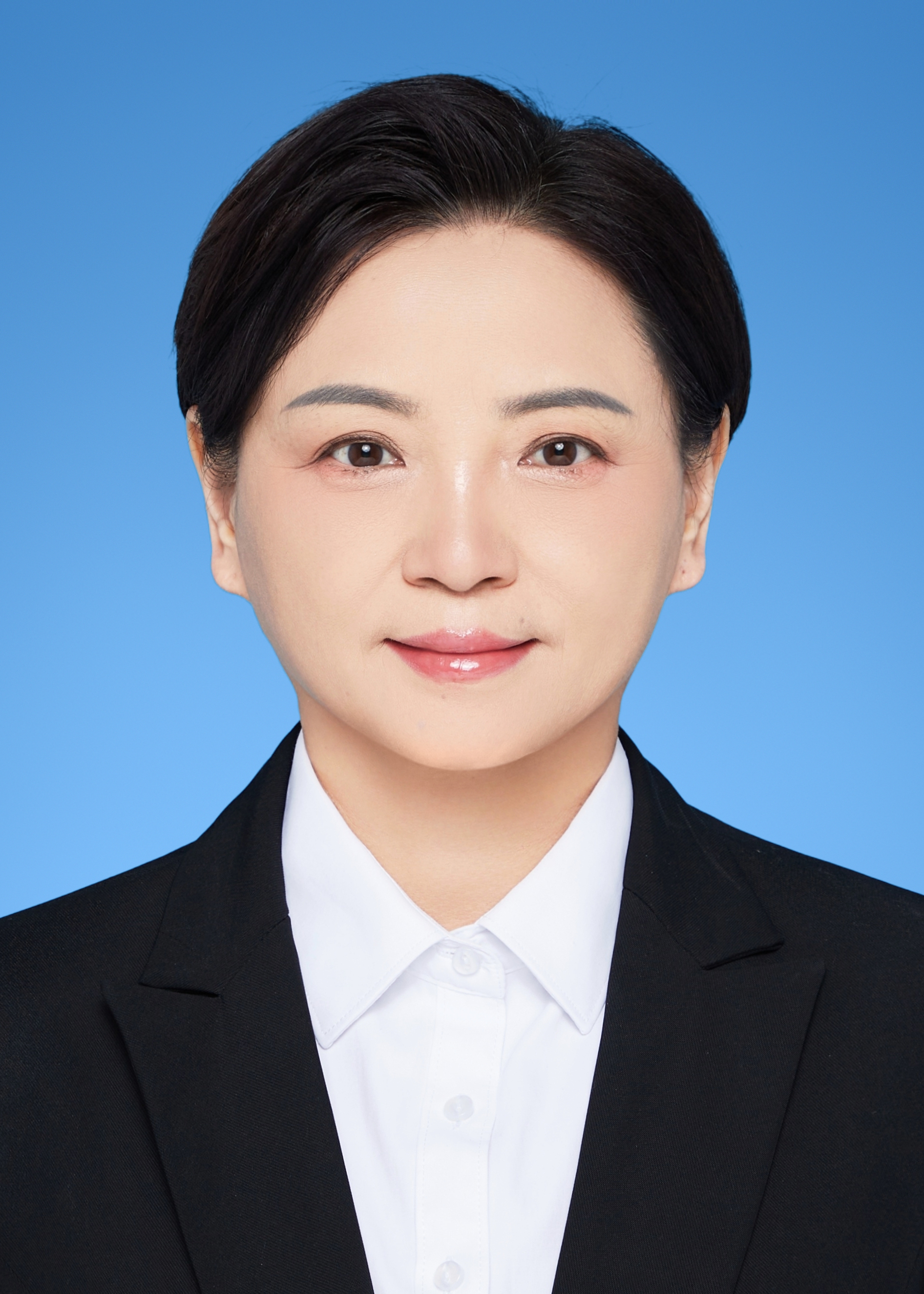 李　玲